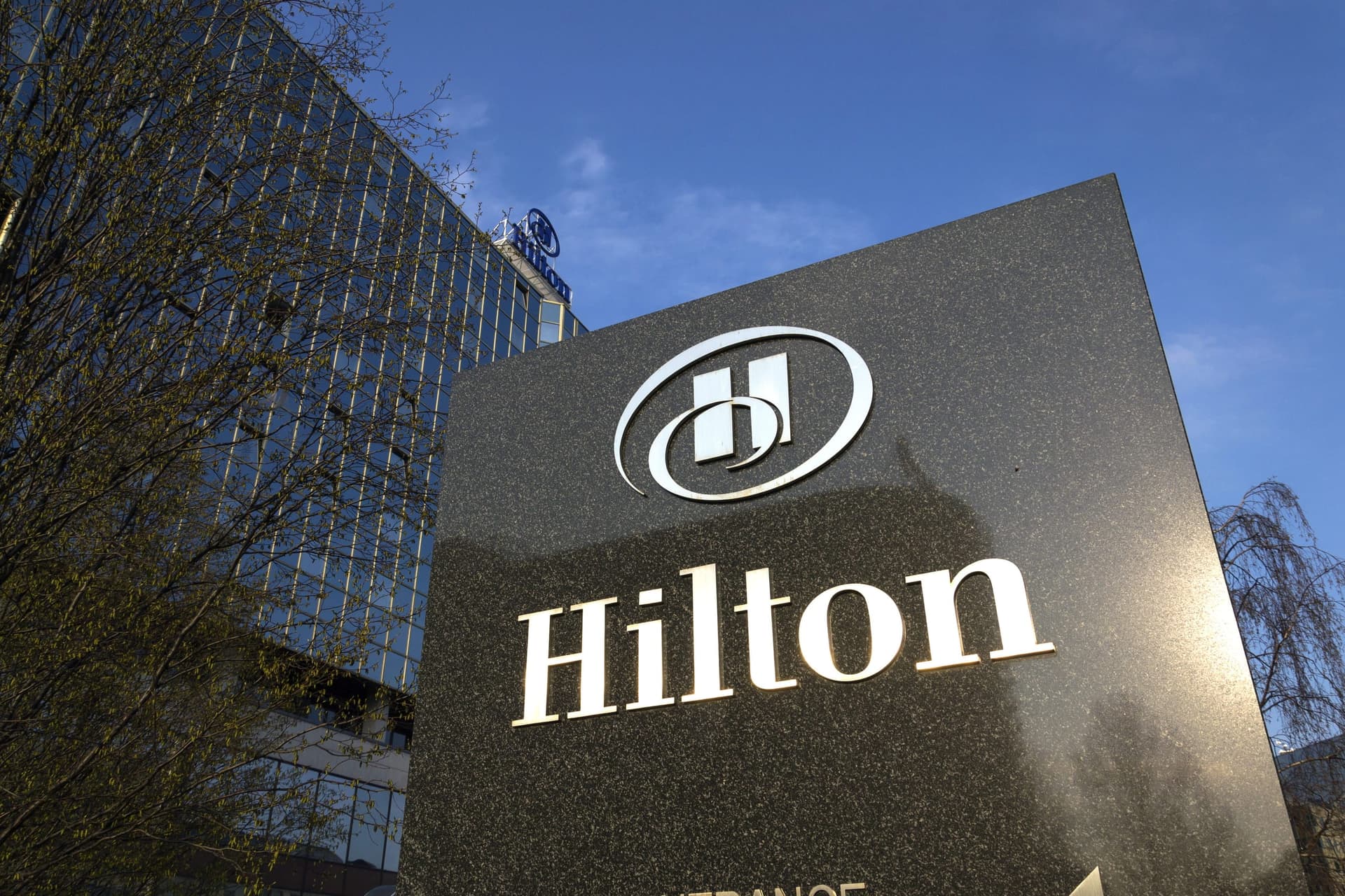 Hilton AdobeStock